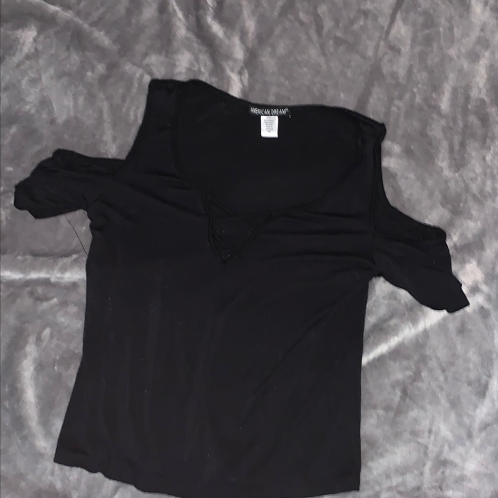 A black tshirt from American dreams